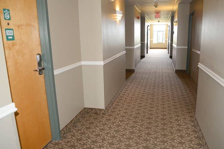 Ballroom/Hall 18 of 25