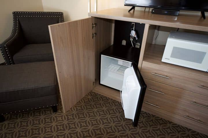 Room 9 of 25