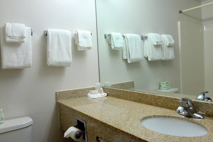 Room 11 of 25